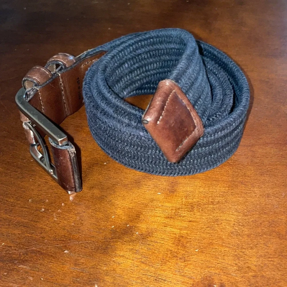 Men’s 36 Woven Elastic Stretch Belt with Silver Tone Buckle Brown Leather End